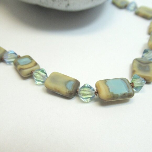 Czech UG bead necklace - Picture 5 of 12